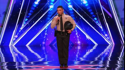 Deuntay Diggs- Dancing Cop Does The Splits - America's Got Talent 2017