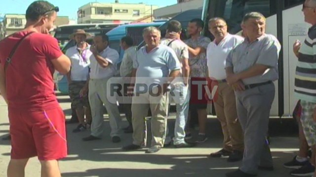 Report TV - Korçë, Shoqata Transportit në grevë: Do bllokojmë rrugët