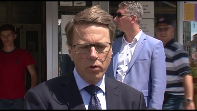 Zhbogar pret konsensus për ligjin për shqipen