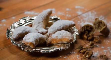 طريقة عمل السنبوسك بالجوز بالفيديو