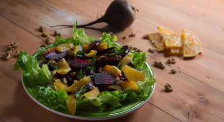 طريقة عمل سلطة الشمندر مع البرتقال بالفيديو