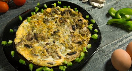 بالفيديو، طريقة عمل مشروم بالبيض