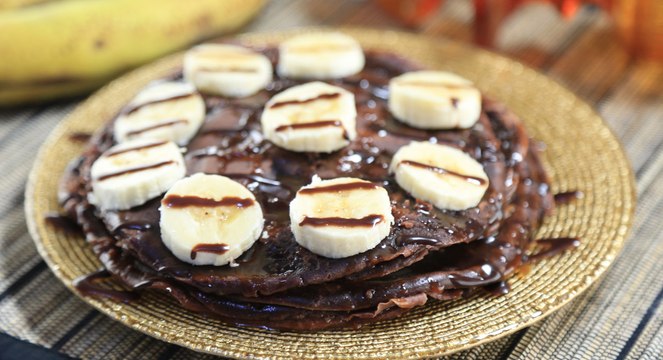 طريقة عمل بان كيك من دون بيض بالكراميل و الموز بالفيديو