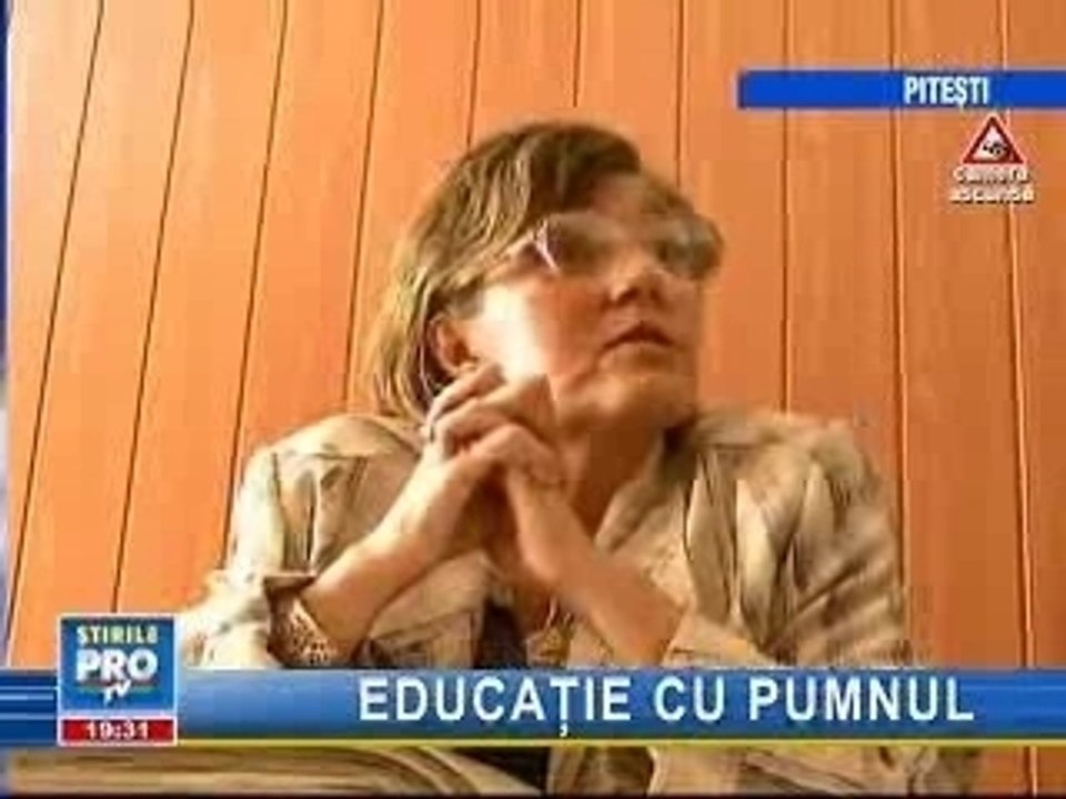 Profesoara batausa pitesti