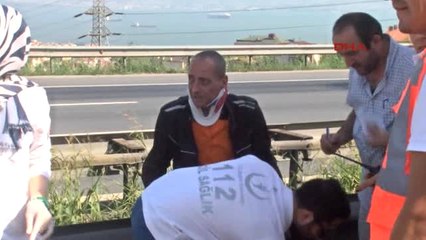 Kocaeli Otoyola Düşen Pusete Çarpan Motosikletin Sürücüsü Yaralandı