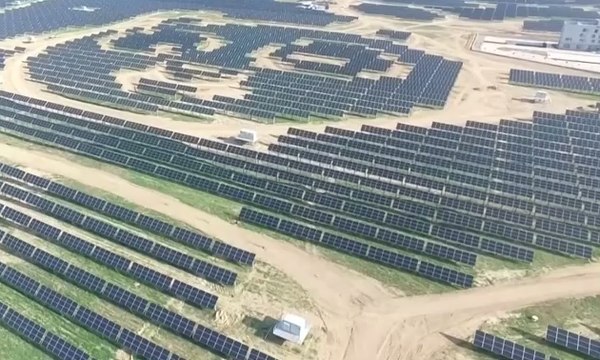 Unik, Pusat Tenaga Surya Ini Berbentuk Panda