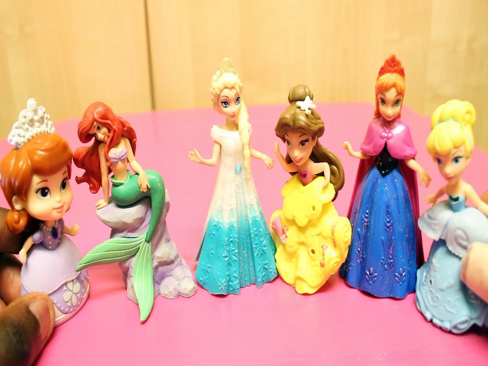 DISNEY PRINCESSES PLAY A GAME ARIEL LITTLE MERMAID ELSA BELLE ANNA CINDERELLA SOFIA Toys BABY Videos, PIXAR, JUNIOR , BE