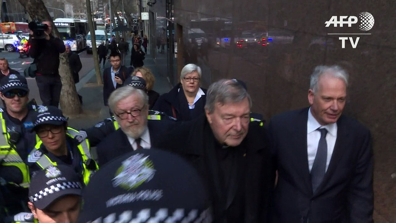 Cardinal Pell arrives for Australian sex abuse court hearing
