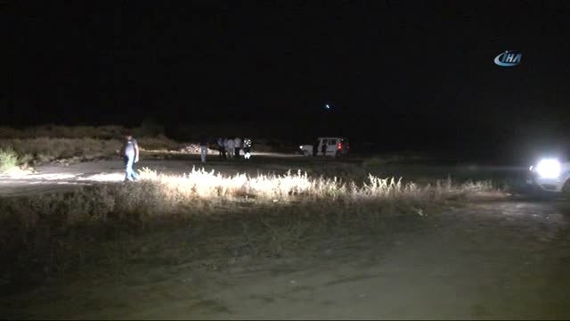 Kız Arkadaşıyla Dolaşan Genci Öldürüp Kız Arkadaşını Kaçırdılar