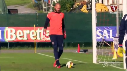 A 48 ans, Sinisa Mihajlovic tire toujours aussi bien les coups francs...