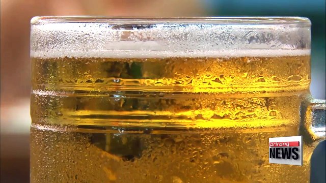 South Korean President Moon to discuss economic direction with business tycoons over beer at the Blue House