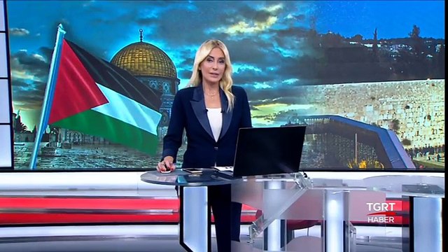 Namaz Kılan Cemaate Saldırdılar