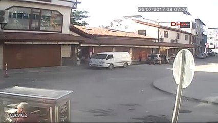 Konya Genç Kız, 'Drift' Yaparken Kaza Yaptı Ek