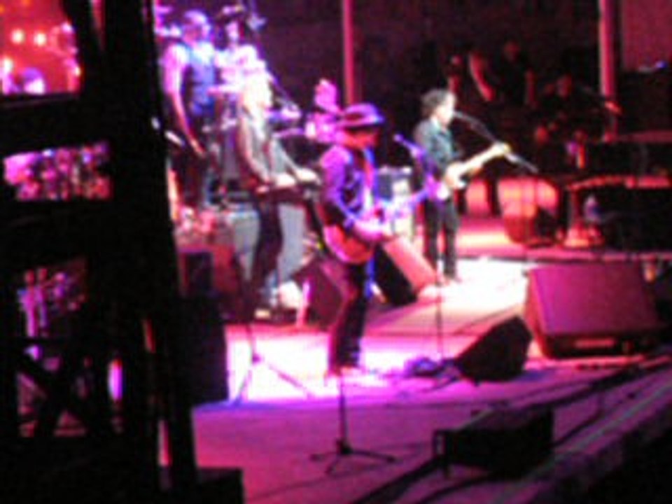 Forest Hills Stadium Concert 06-16-2017: Hall & Oates - Private Eyes