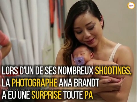 En shooting, cette photographe a du gérer les... besoins de ce bébé