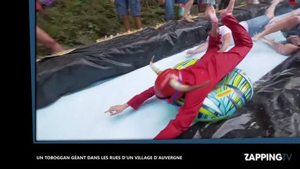 En Auvergne, un toboggan géant dans les rues d'une petite ville (vidéo)