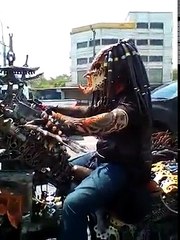 Değişik bir motosiklet