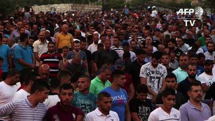 Standoff at Jerusalem holy site after metal detectors removed