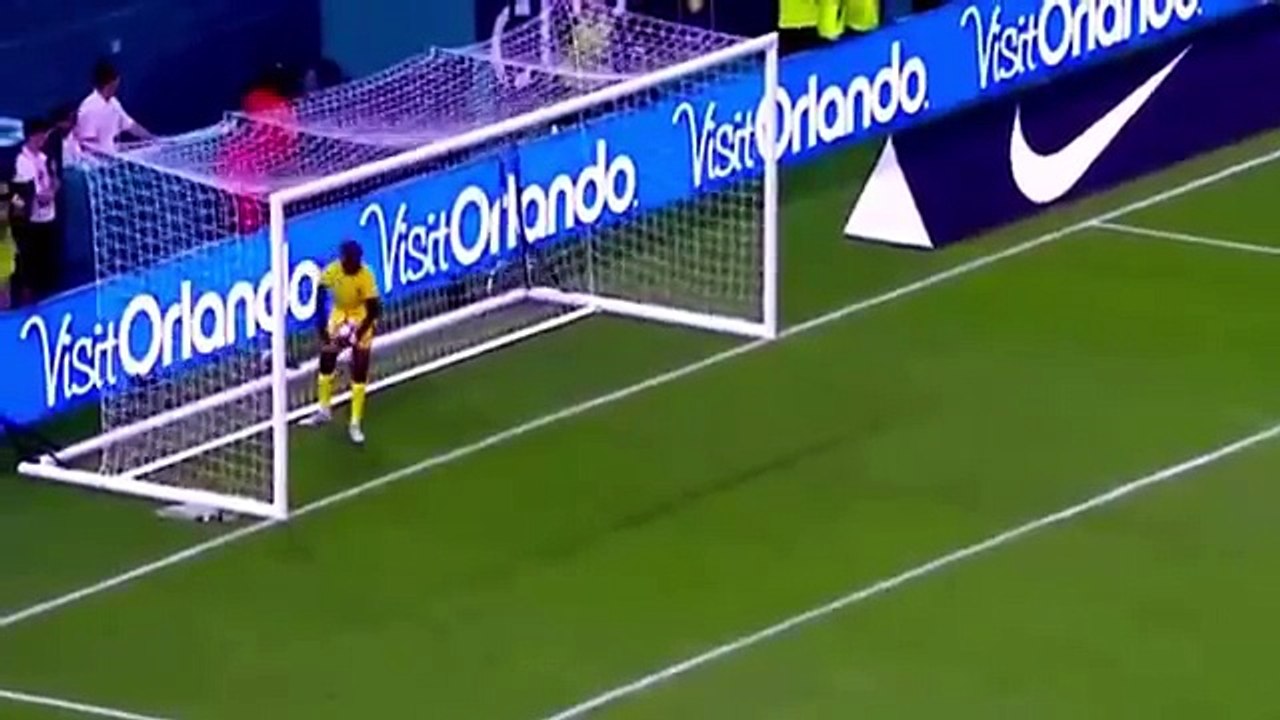 Gonzalo Higuain Goal - PSG vs Juventus 0-1