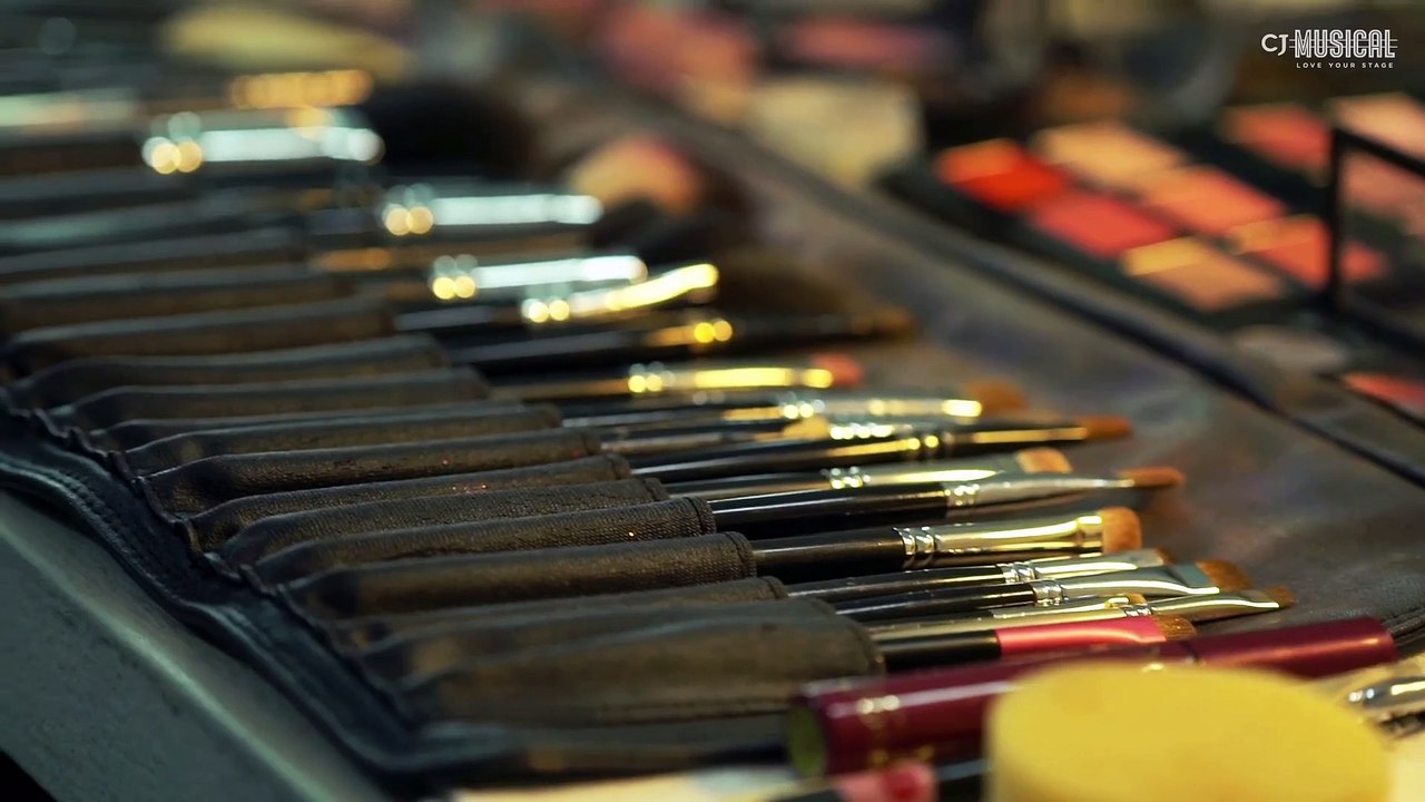 金錫勛歌舞劇百老匯42街封面