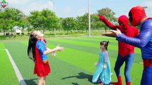 Y Ordenanza familia para congelado Niños jugar fútbol hombre araña superhéroe elsa vs