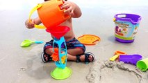 #Learn Names Of Sea Animals SHARK TOYS-Playing SAND-Kids Z Fun-Dump Truck -Lobster