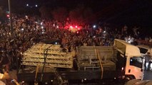 İsrail Polisi, Mescid-i Aksa'nın Kapısındaki Demirleri de Kaldırdı