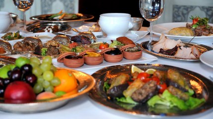 Fakıbaba'nın "Porsiyonlar Küçültülmeli" Sözleri Yeni Bir Tartışma Başlattı