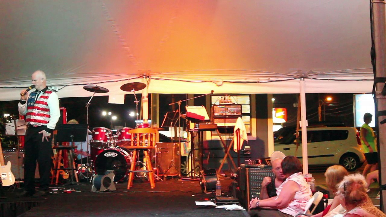 Chris Drummond sings 'Single Shinning Star' at Elvis Week 2014 video copy