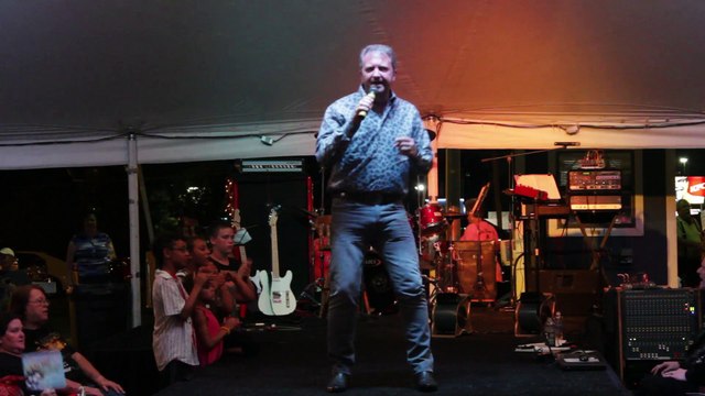 Colin Paul sings 'Susan When She Tried' Elvis Week 2014 video