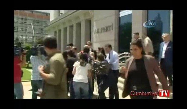 Tuğrul Türkeş: Sarhoşların seviyesine inemem