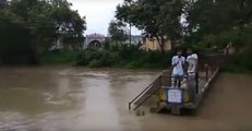 Tens of Thousands Displaced as Floods Hit Western India