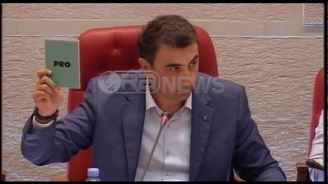 Ora News – Vendimet e këshillit bashkiak Tiranë përplasin PD-LSI