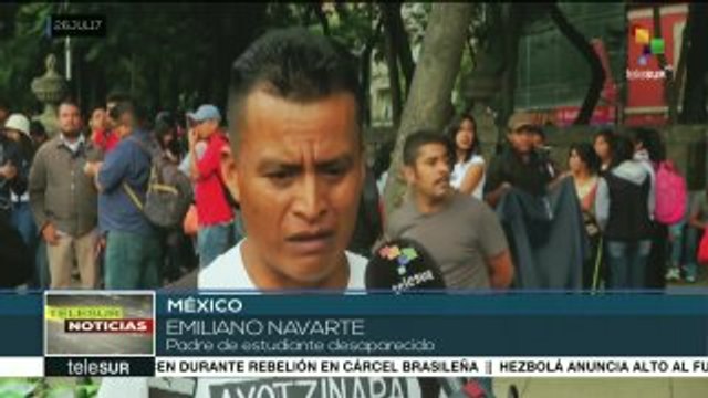 México: marchan a 34 meses de la desaparición de los 43 normalistas