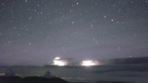Stunning timelapse shows lightning storm over Hawaii