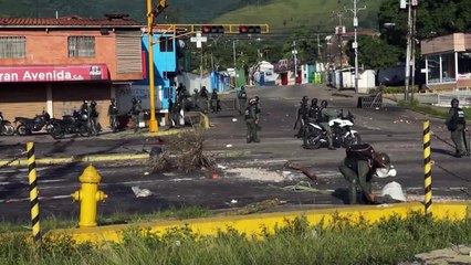 Tres muertos en huelga de 48 horas en Venezuela