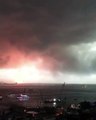 İstanbul Haydarpaşa'da vinç devrildi, yangın çıktı