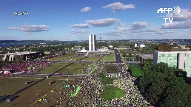 Diputados brasileños definen suerte del presidente Temer