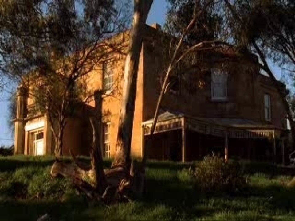 4x23-Dangerous waters-Zimmer voller Erinnerungen