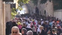 Gerusalemme: scontri nella moschea di al-Aqsa, 56 feriti
