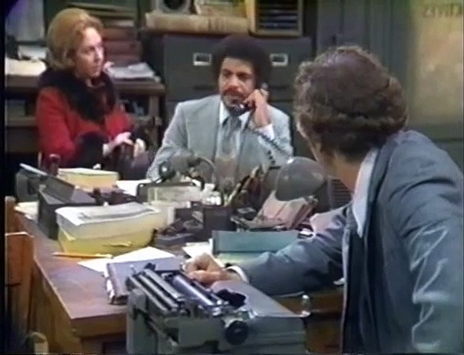 Barney Miller S04E22 The Sighting