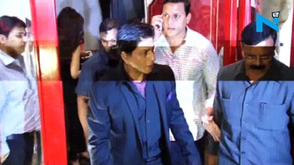 Shah Rukh Khan's US pic with AbRam goes VIRAL