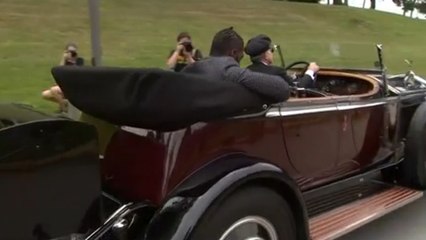 Antonio Brown arrives in classic Rolls Royce