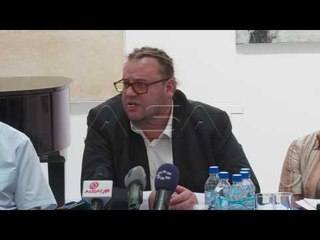 Дебата за авторски права без покани до корисниците