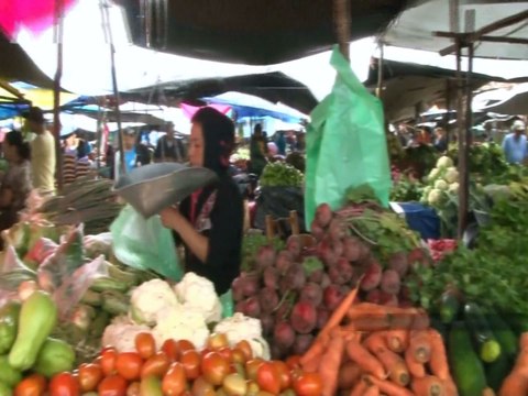 Siguen incrementos en costo de la canasta básica