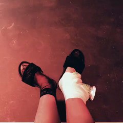 Yuri (SNSD) gặp chấn thương