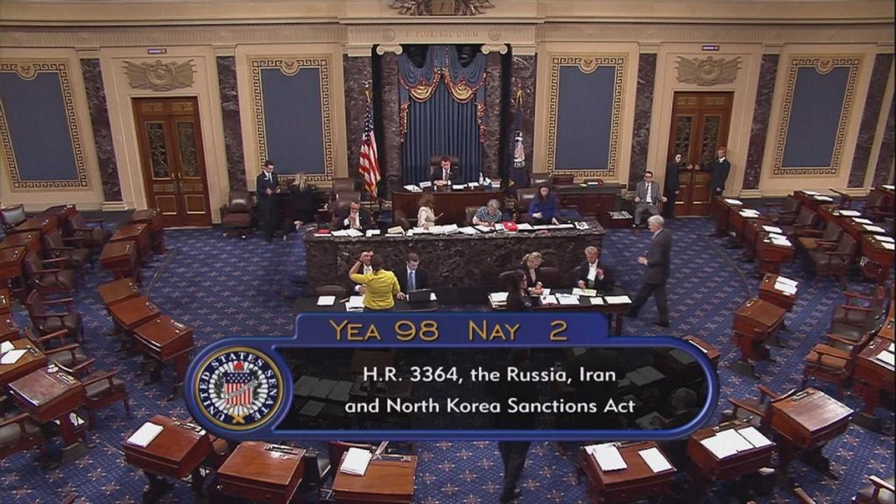 Сенат США одобрил пакет новых санкций против Ро...