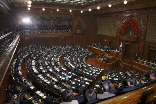 House passes new bill giving $778 billion to Pentagon, border wall