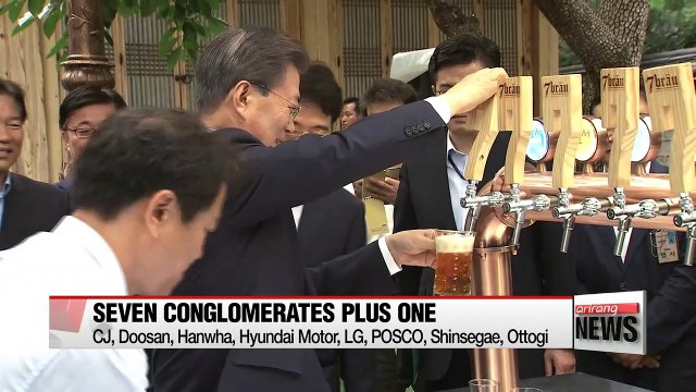 South Korean president and top business leaders discuss job creation, co-prosperity over beer at Blue House