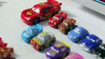 CARS Lightning McQueen Transforming Drift Race Track Takara Tomy Disney Pixar Cars 2 Toys